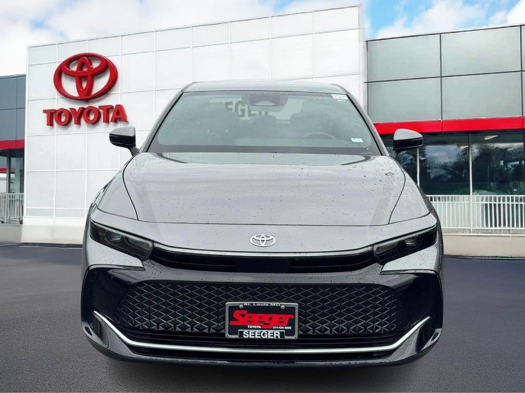 Used 2023 Toyota Crown AWD/4WD image 8