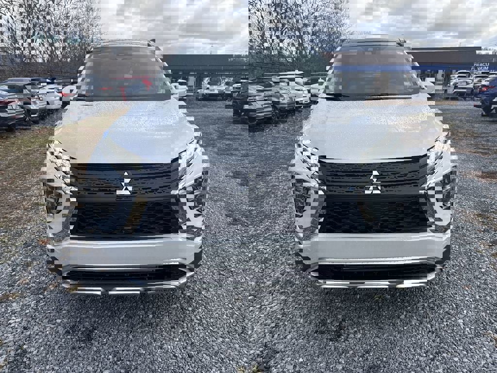 New 2026 Mitsubishi Eclipse Cross SE image 2