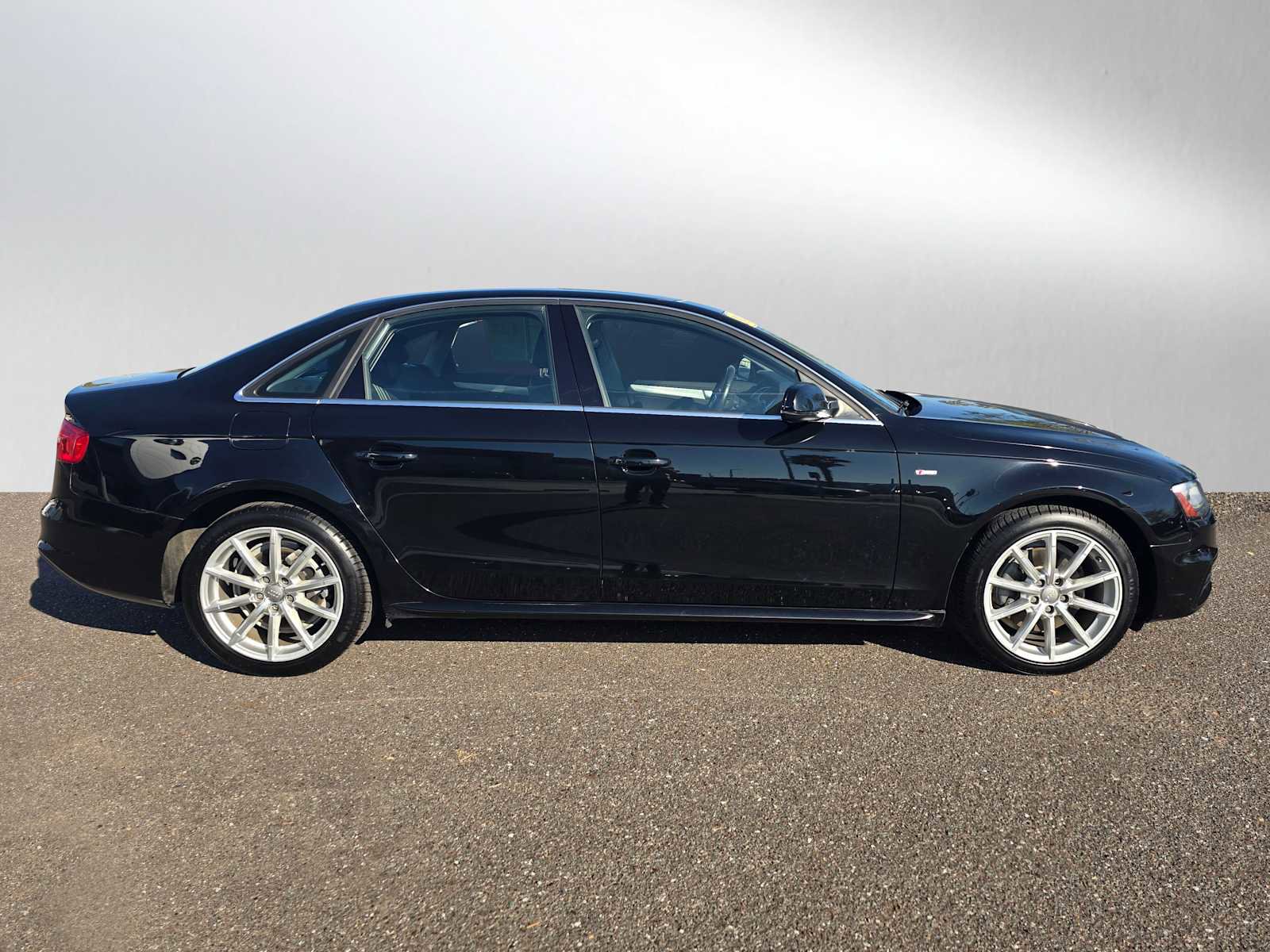 Used 2014 Audi A4 2.0T Premium Plus w/ Premium Plus Package image 2