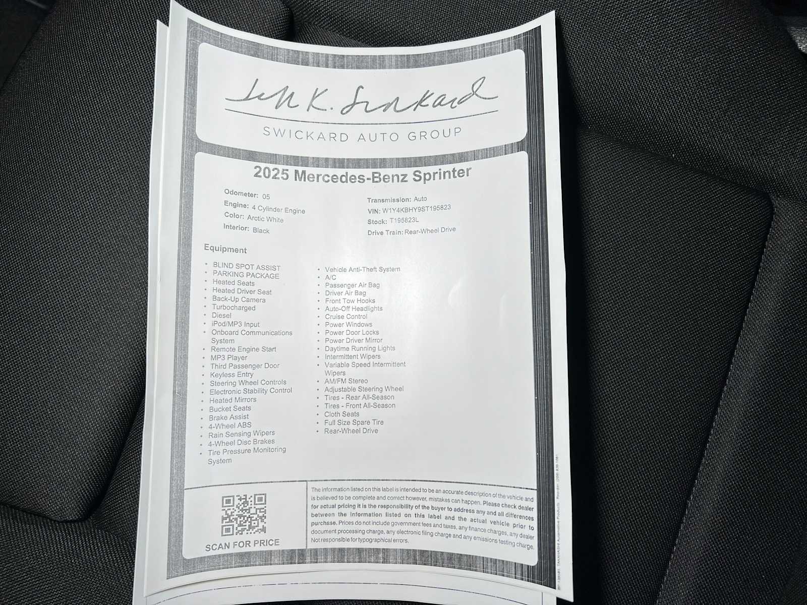 Used 2025 Mercedes-Benz Sprinter 2500 image 37