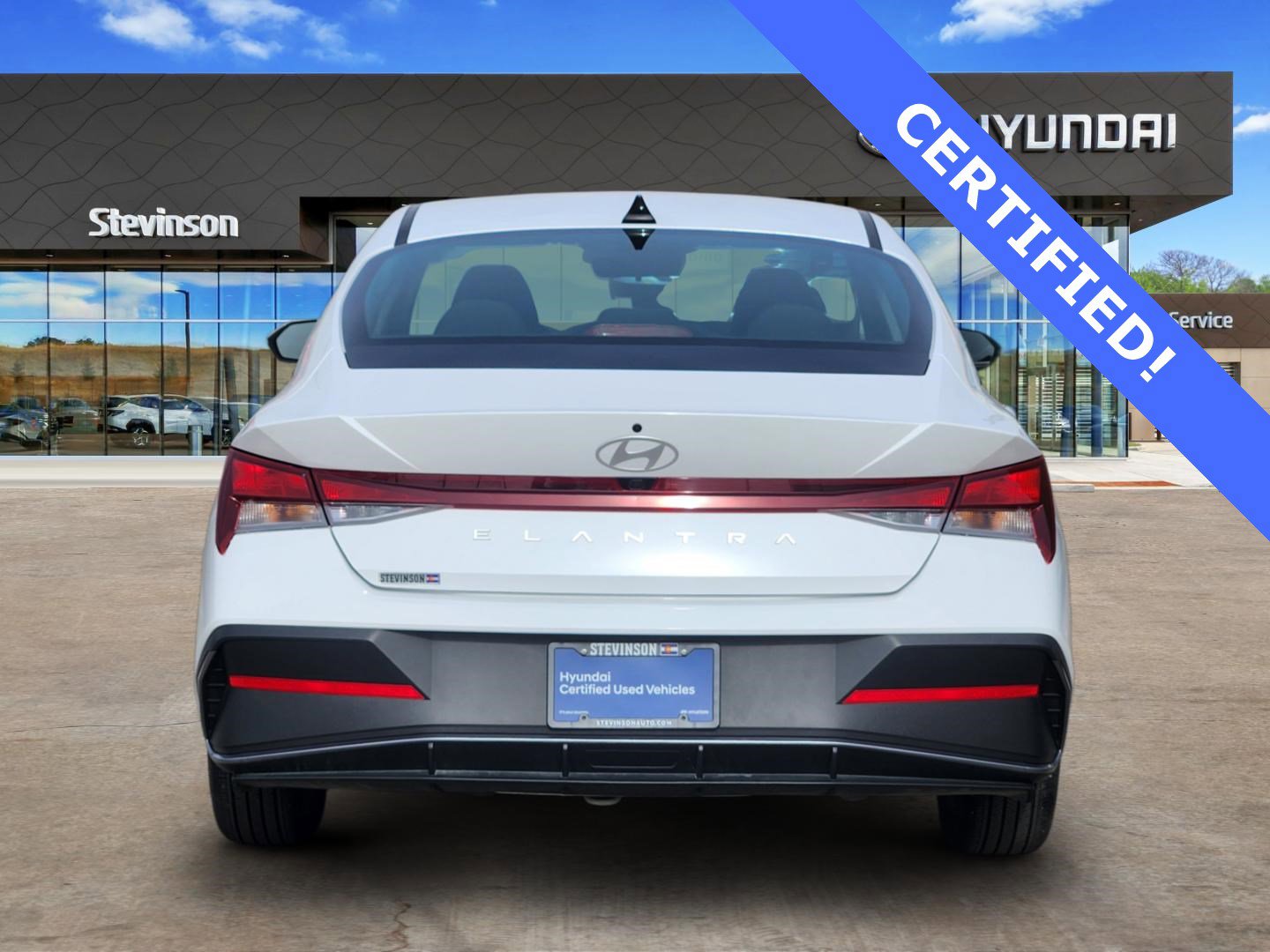 Certified 2024 Hyundai Elantra SEL image 3