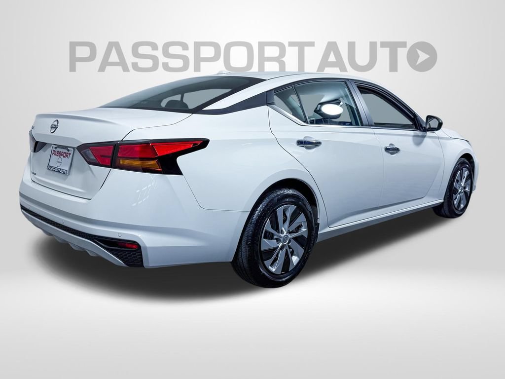 Certified 2025 Nissan Altima 2.5 S FWD image 9