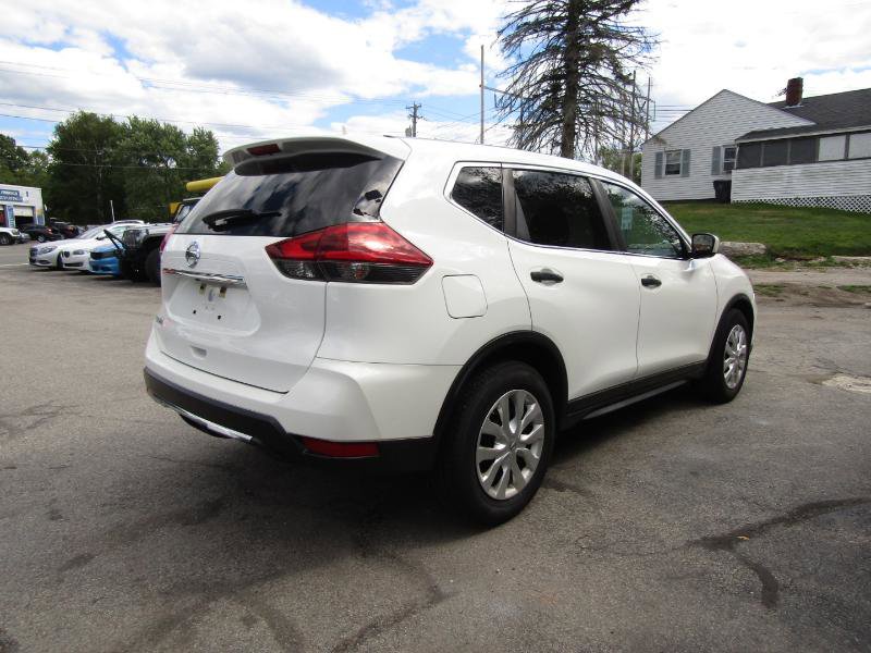 Used 2018 Nissan Rogue S image 10