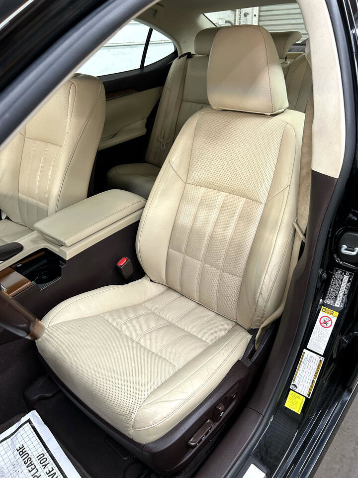 Used 2017 Lexus ES 300h image 27