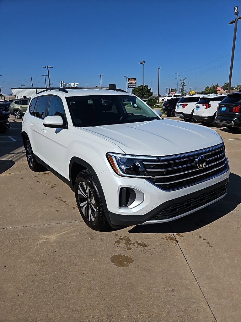 New 2026 Volkswagen Atlas SE image 3