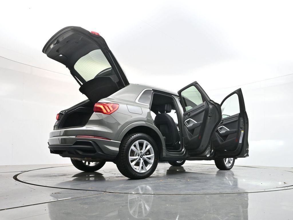 Used 2024 Audi Q3 2.0T Premium AWD/4WD image 44