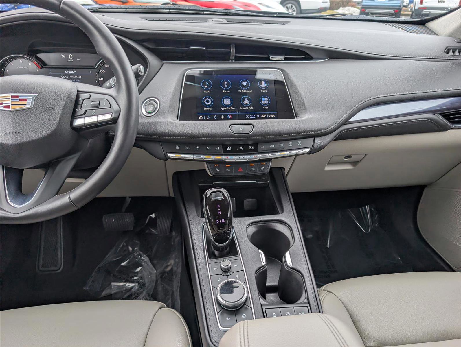 Used 2023 Cadillac XT4 Luxury w/ Cold Weather Package image 20