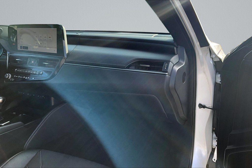 Used 2024 Lexus ES 350 w/ Technology Package FWD image 14