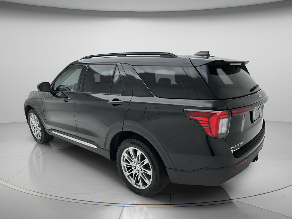 Used 2025 Ford Explorer Active w/ Active Comfort Package AWD/4WD image 6