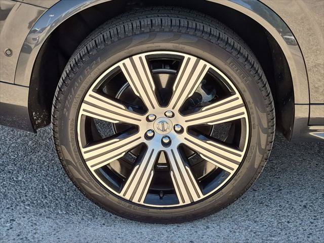 Certified 2024 Volvo XC90 T8 Ultimate w/ Protection Package Premier AWD/4WD image 9