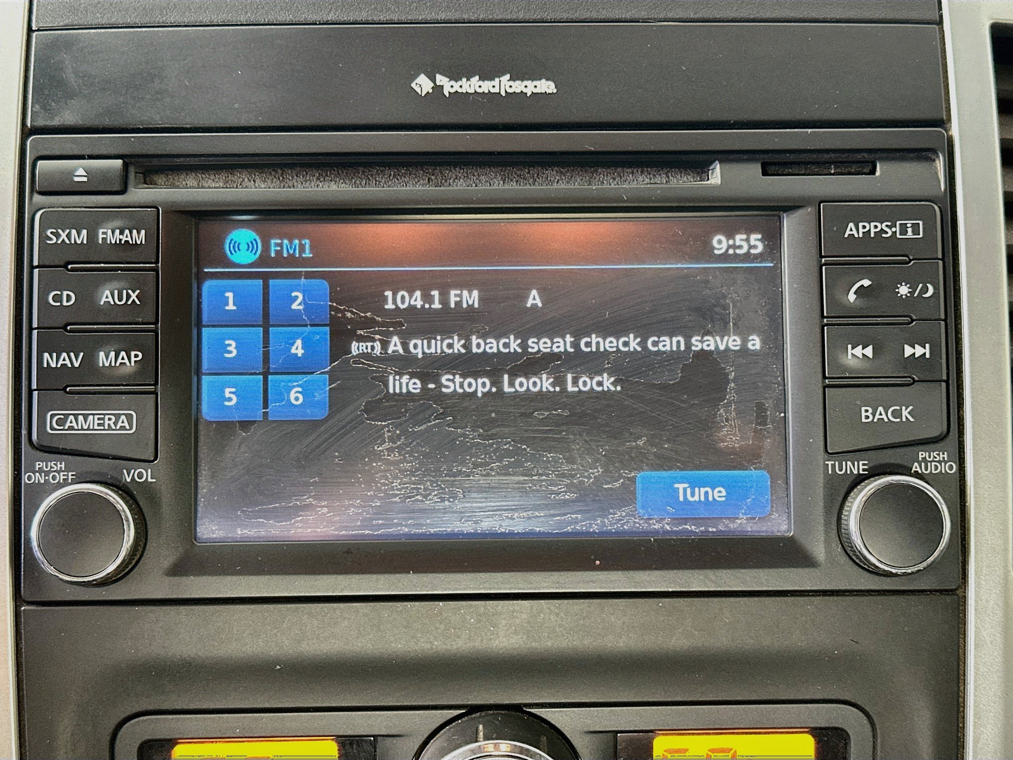 Used 2015 Nissan Frontier PRO-4X w/ Pro-4x Luxury Package AWD/4WD image 19