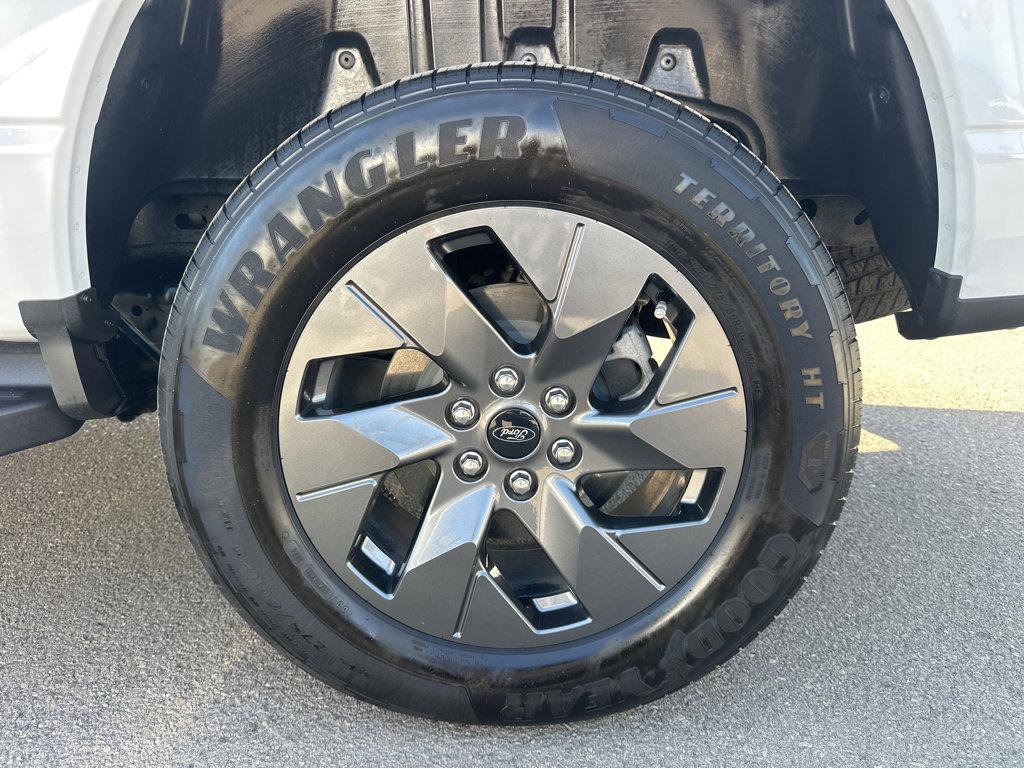 Used 2024 Ford F150 Lightning Flash image 14