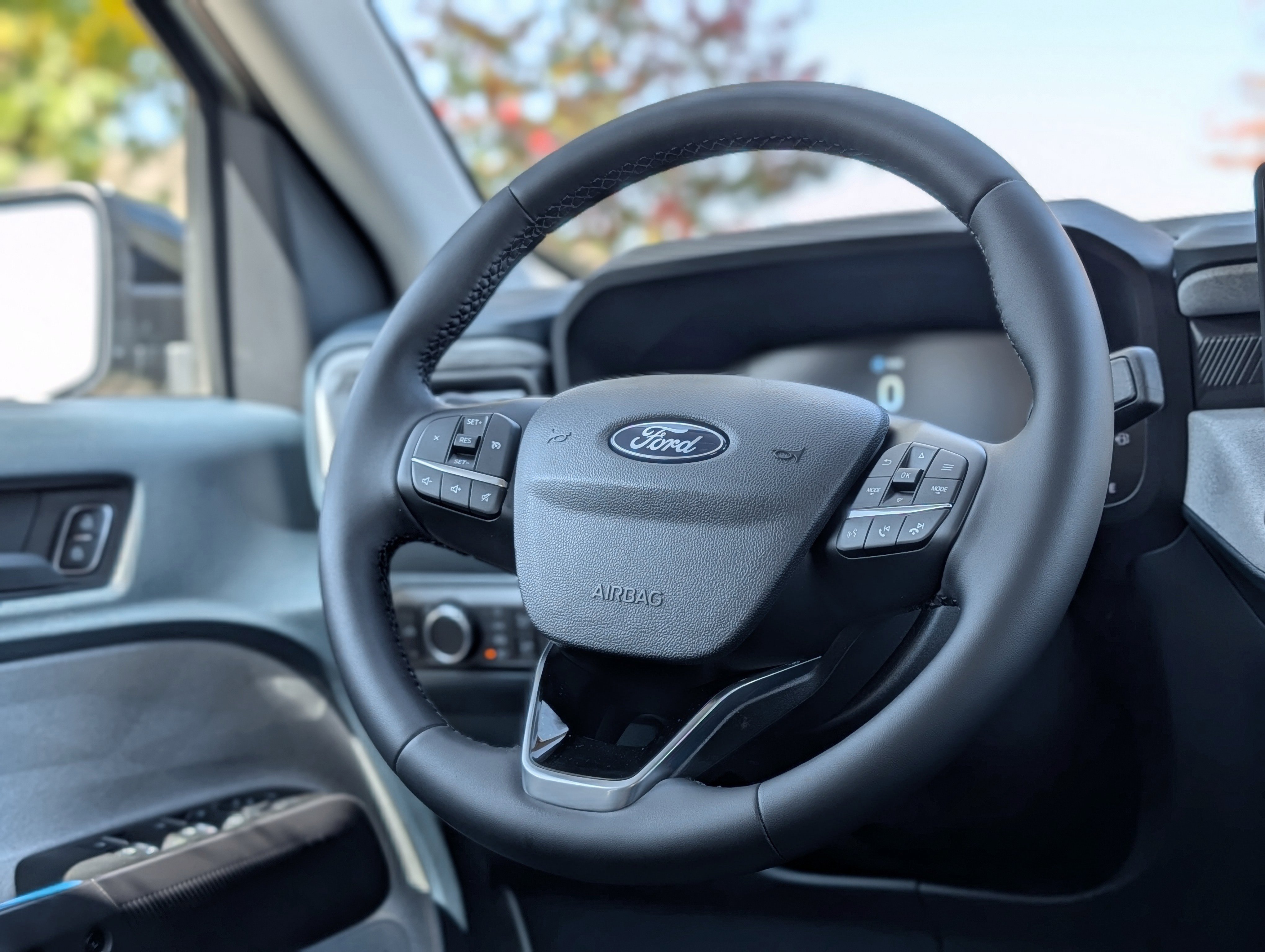 New 2025 Ford Maverick XLT w/ XLT Luxury Package image 12