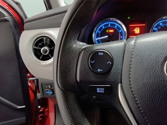 Used 2019 Toyota Corolla LE w/ Carpet Mat Package (TMS) FWD image 14
