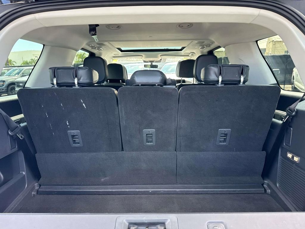 Used 2025 Lincoln Navigator Reserve image 7