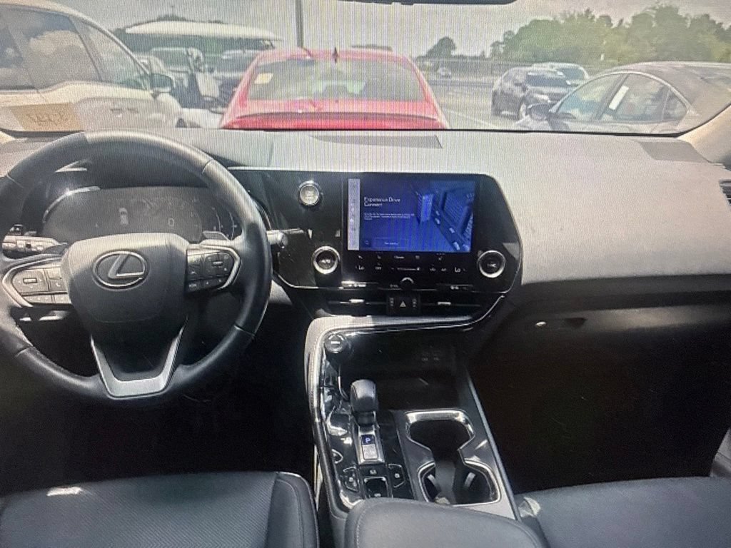 Used 2022 Lexus NX 250 FWD w/ Towing Package (2000 Lbs) image 8