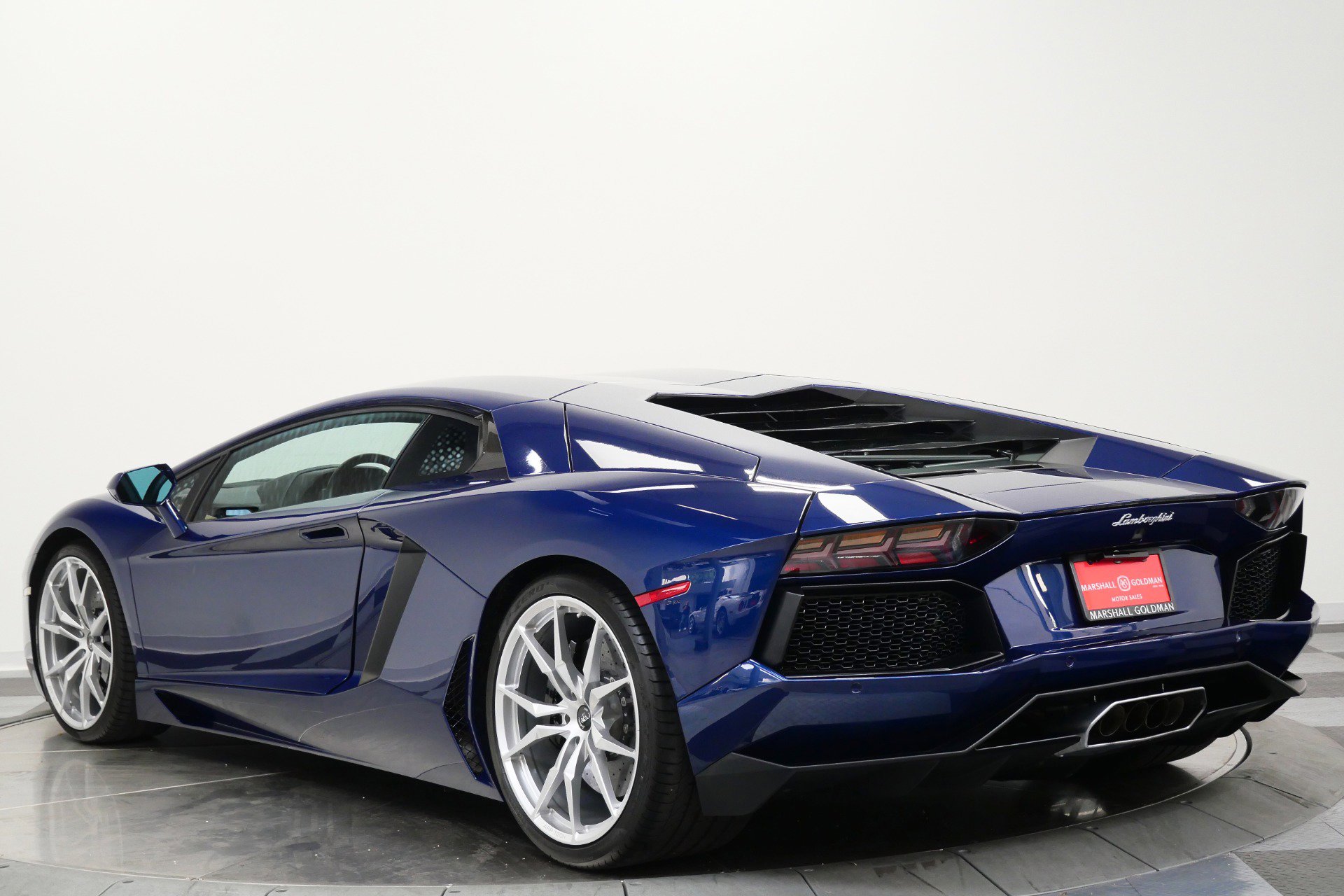 Used 2014 Lamborghini Aventador LP 700-4 image 7
