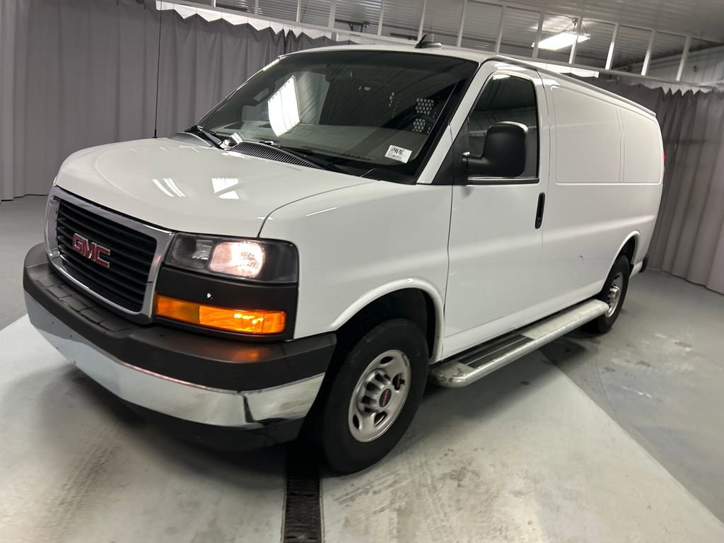 Used 2024 GMC Savana 2500 w/ Driver Convenience Package image 3