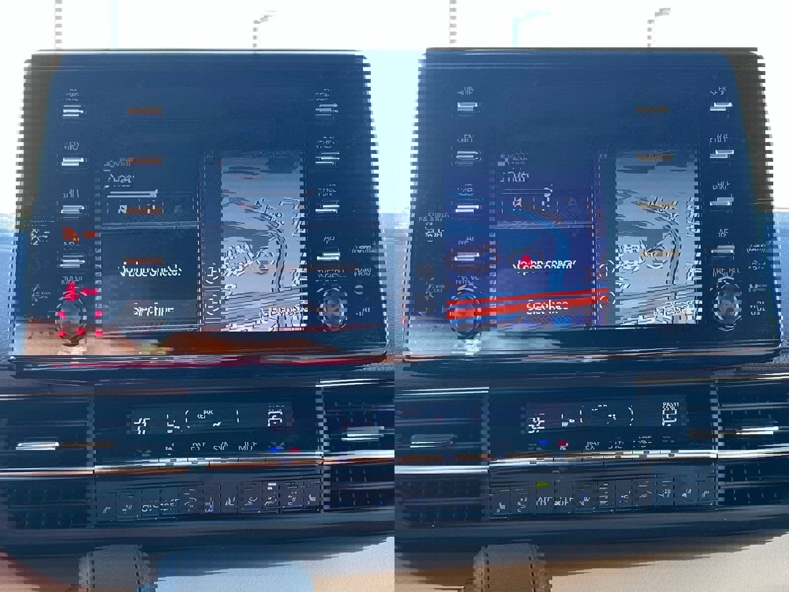 Used 2021 Toyota Sienna Platinum image 33