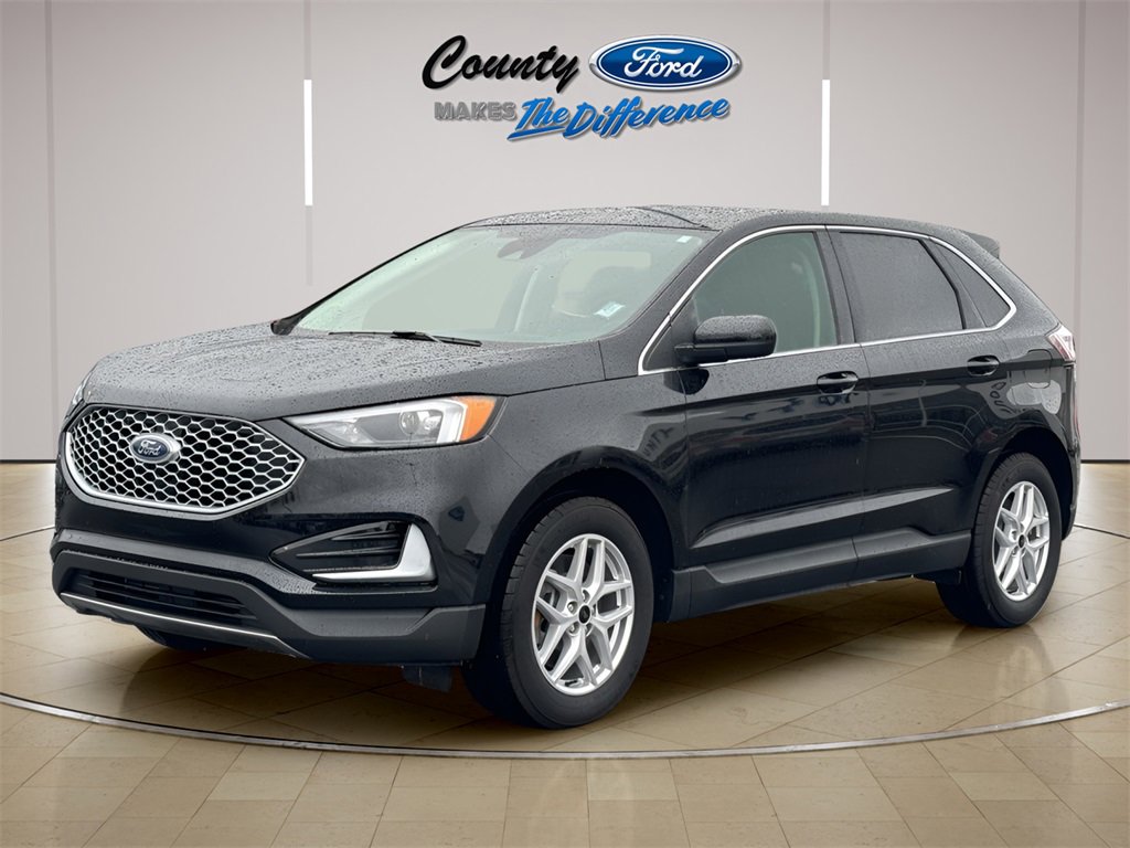 Used 2023 Ford Edge SEL image 2