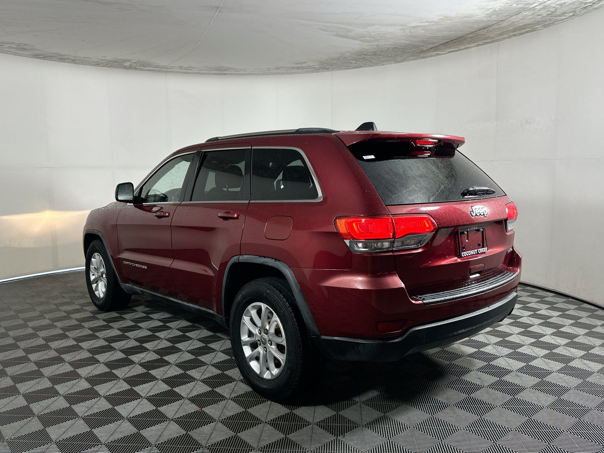 Used 2014 Jeep Grand Cherokee Laredo w/ Security & Convenience Group RWD image 5
