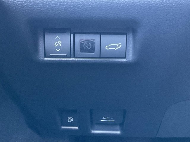 New 2026 Toyota RAV4 XSE AWD/4WD image 32