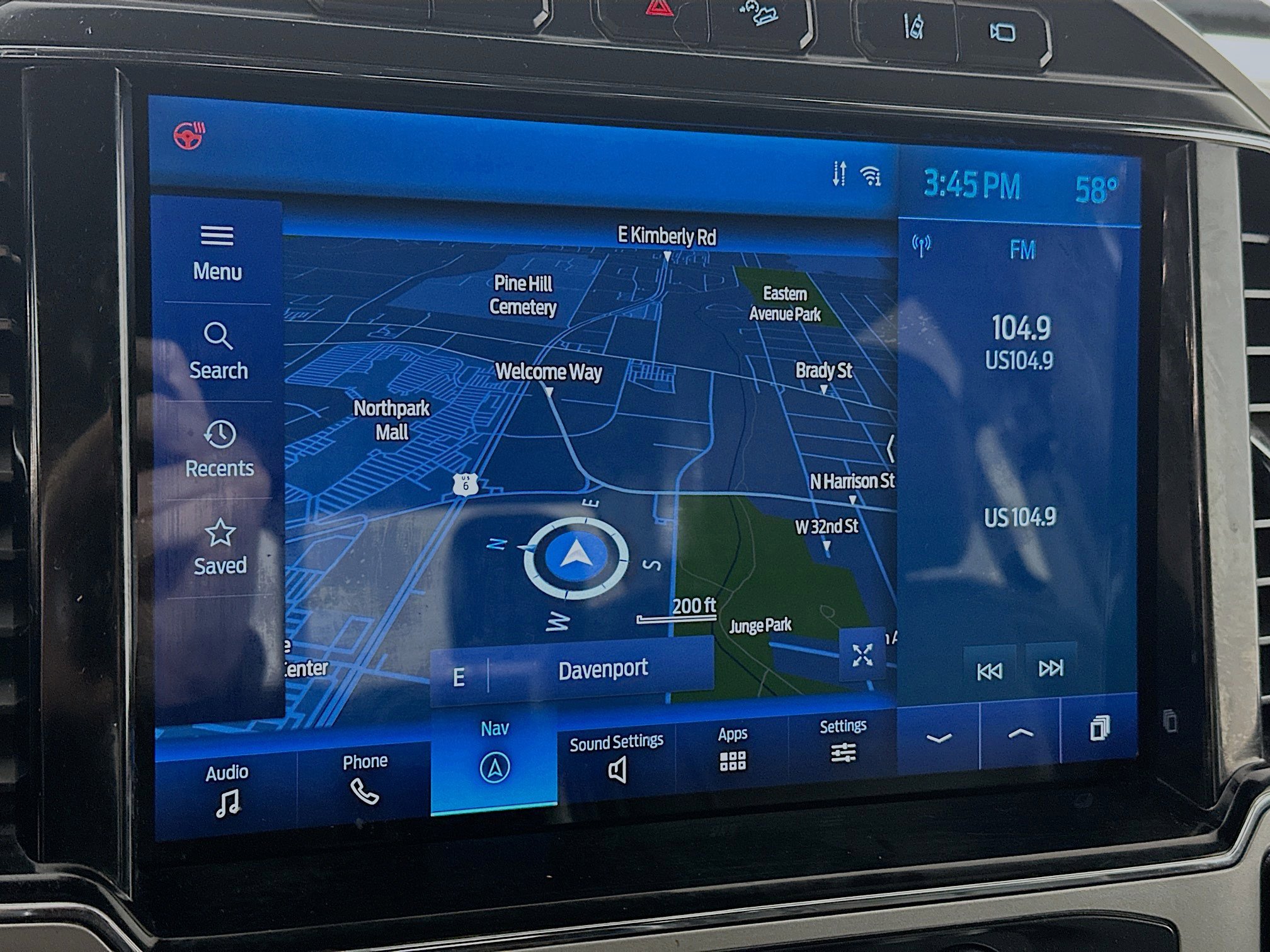 Used 2022 Ford F250 Lariat w/ Black Appearance Package image 13