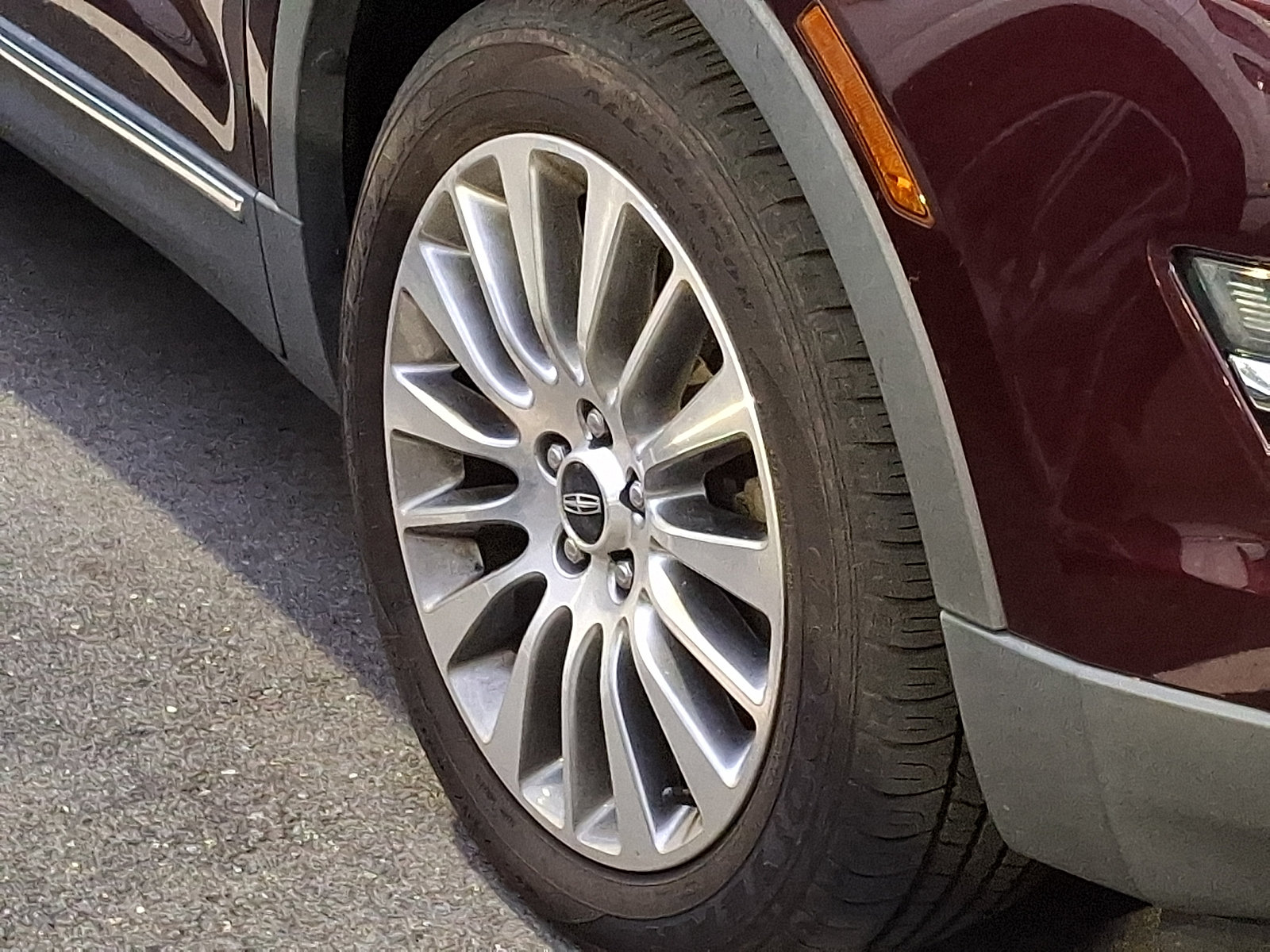 Used 2018 Lincoln MKC Reserve w/ Lincoln MKC Climate Package AWD/4WD image 10