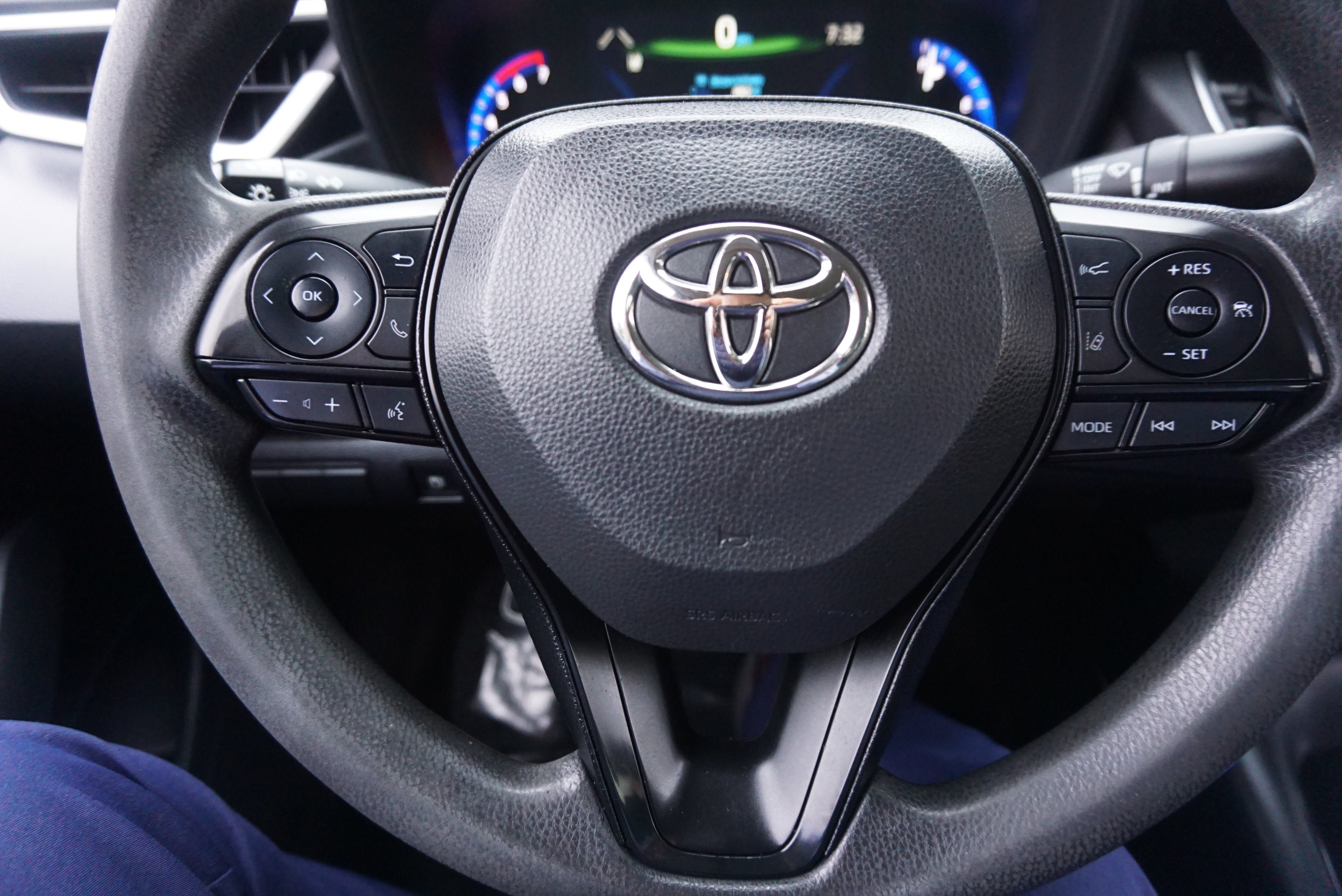 Used 2022 Toyota Corolla LE FWD image 8
