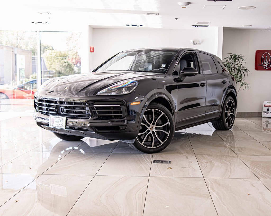 Used 2022 Porsche Cayenne S Platinum image 1