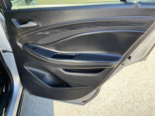 Used 2017 Buick Envision Essence image 34