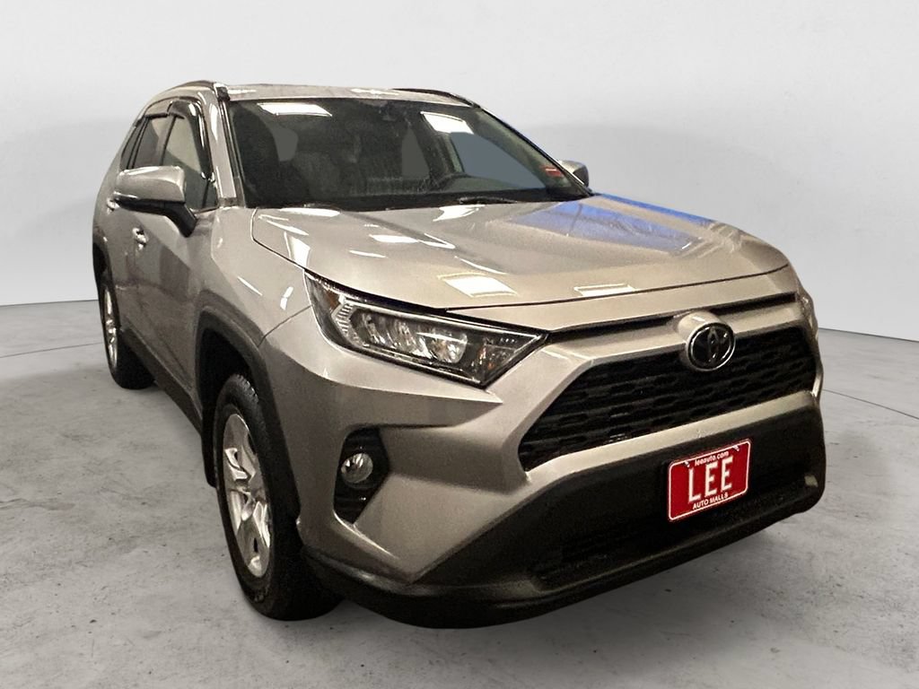 Used 2019 Toyota RAV4 XLE w/ Convenience Package AWD/4WD image 8