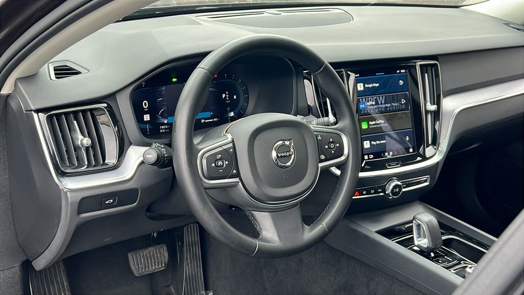 Used 2024 Volvo S60 B5 Core image 22