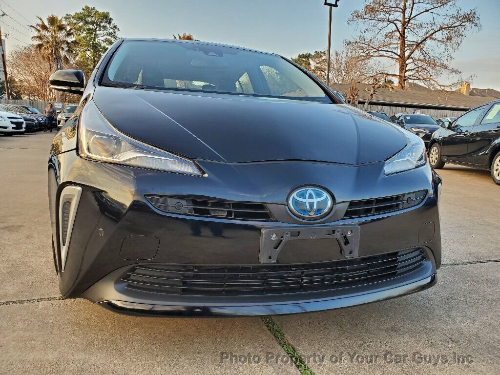 Used 2019 Toyota Prius Limited w/ Premium Convenience Package FWD image 5