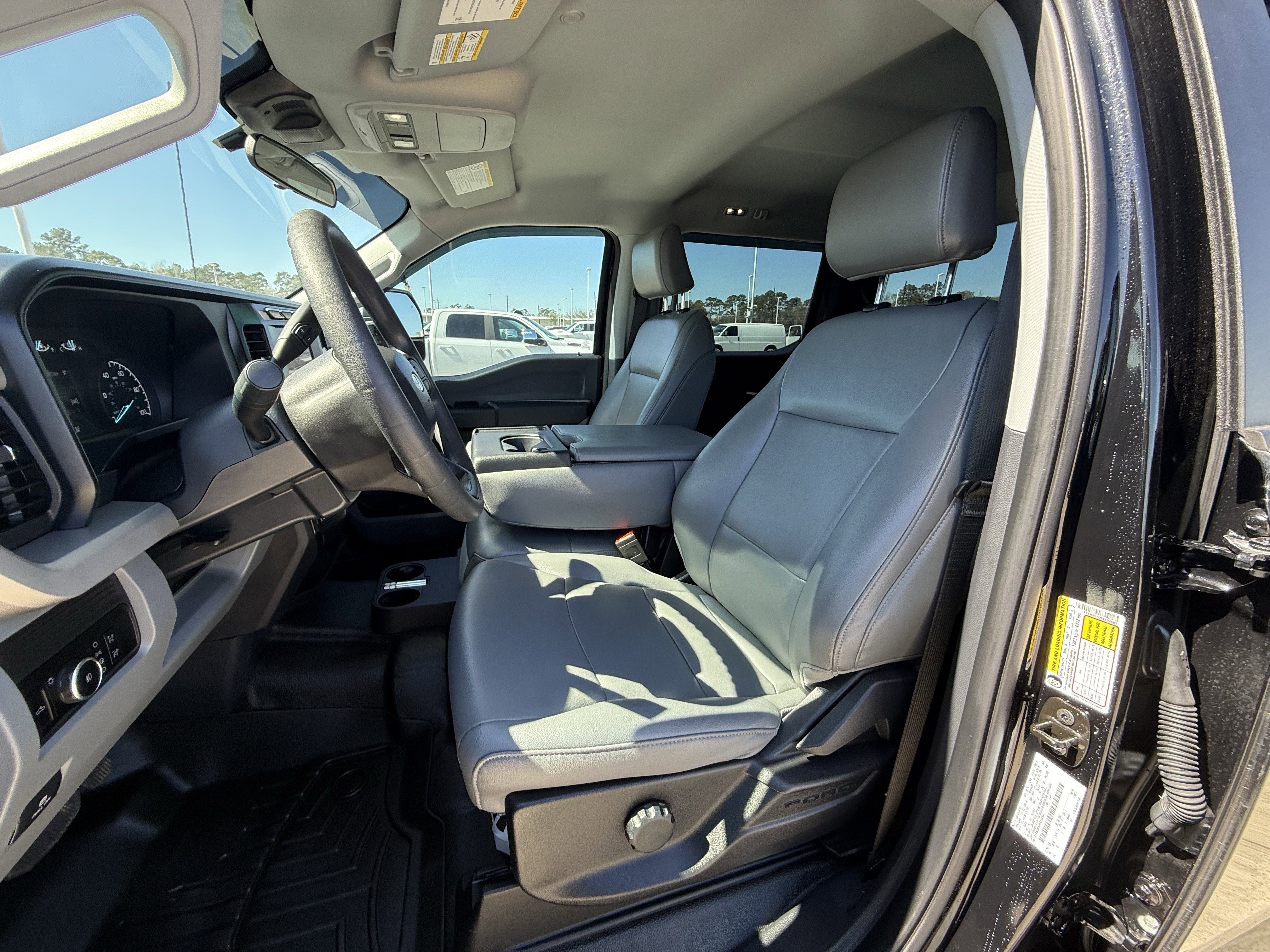 Used 2024 Ford F350 XL w/ XL Chrome Package image 27