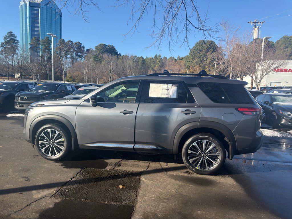 New 2026 Nissan Pathfinder Platinum image 4