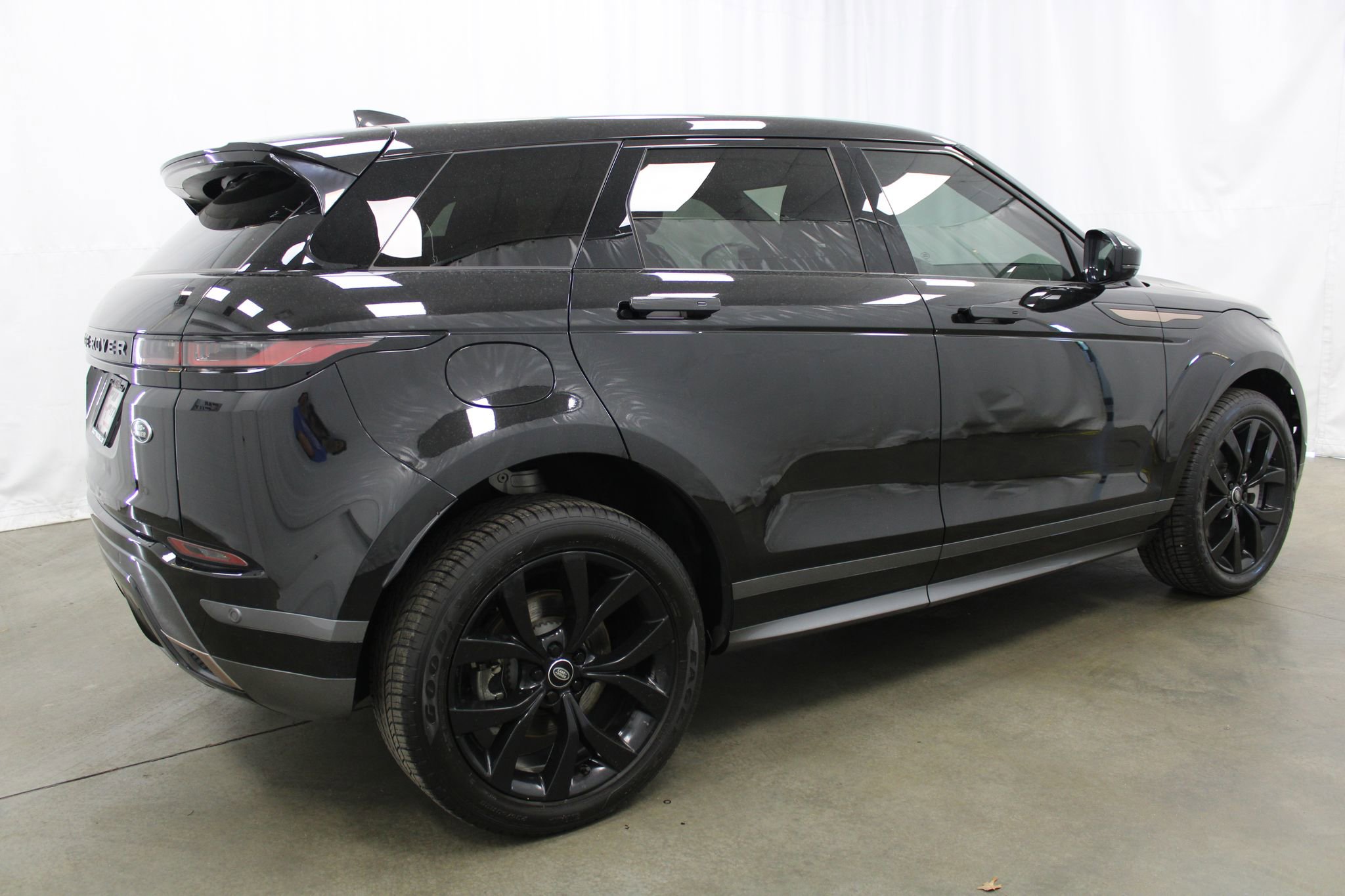 Used 2022 Land Rover Range Rover Evoque R-Dynamic S AWD/4WD image 6
