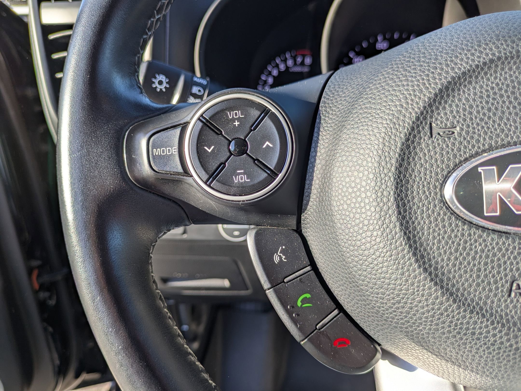 Used 2019 Kia Soul + w/ Audio Package FWD image 19
