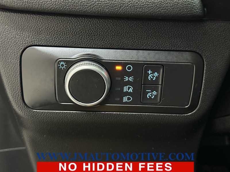 Used 2021 Ford Escape SE image 30