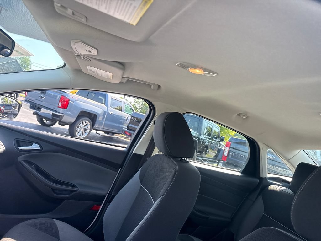 Used 2014 Ford Focus SE FWD image 19