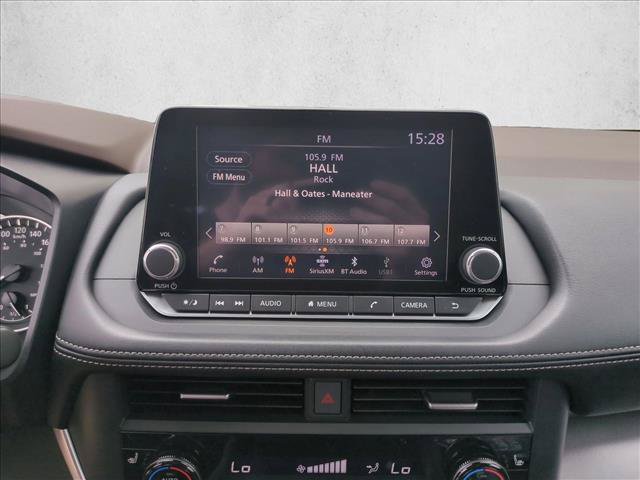 Used 2023 Nissan Rogue SV AWD/4WD image 14