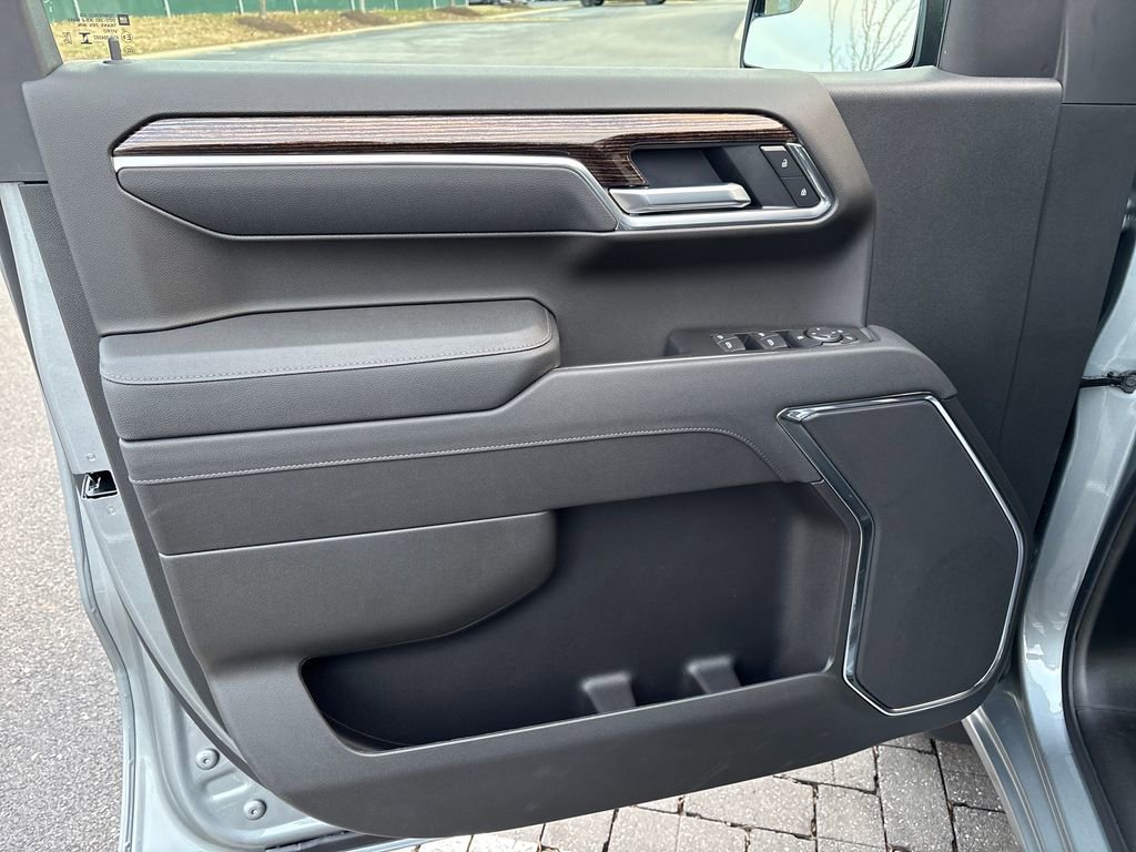 New 2026 GMC Sierra 1500 Elevation image 14