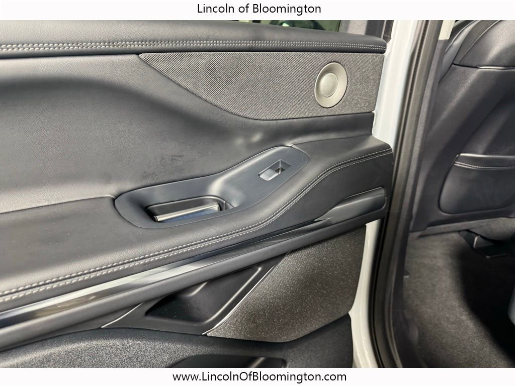 Used 2025 Lincoln Navigator L Reserve image 52
