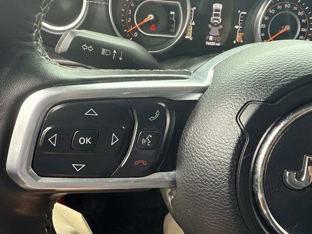Used 2019 Jeep Wrangler Unlimited Sahara AWD/4WD image 30