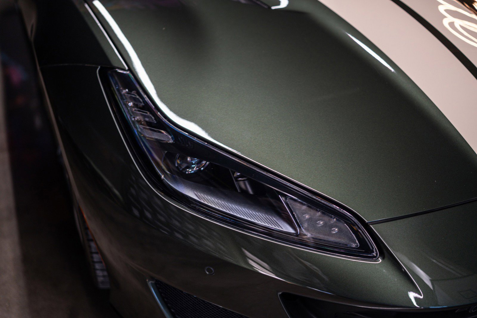 Used 2019 Ferrari Portofino RWD image 16