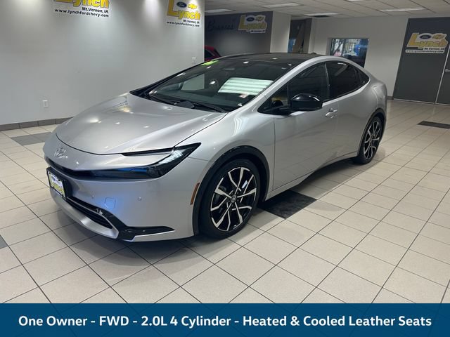 Used 2023 Toyota Prius Prime Premium FWD image 2