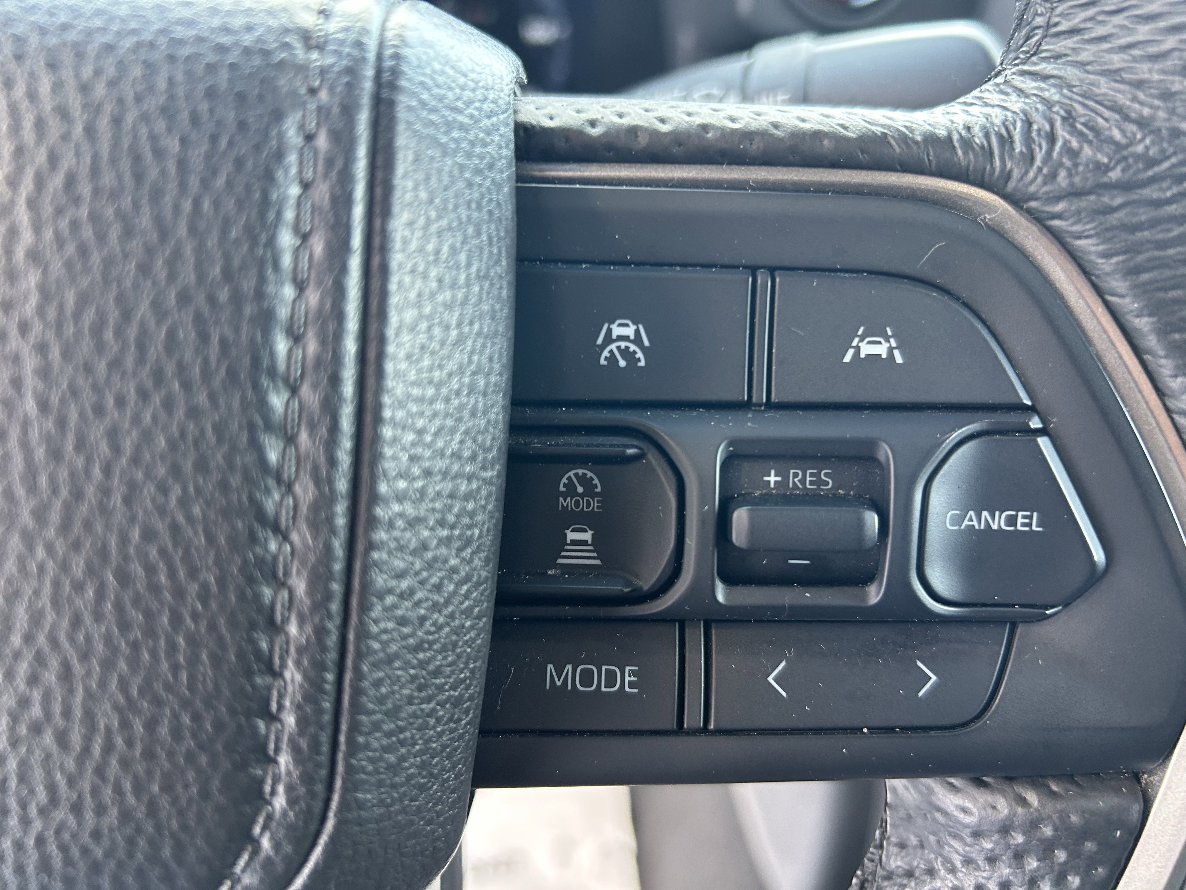 Certified 2024 Toyota Tacoma TRD Off-Road image 26