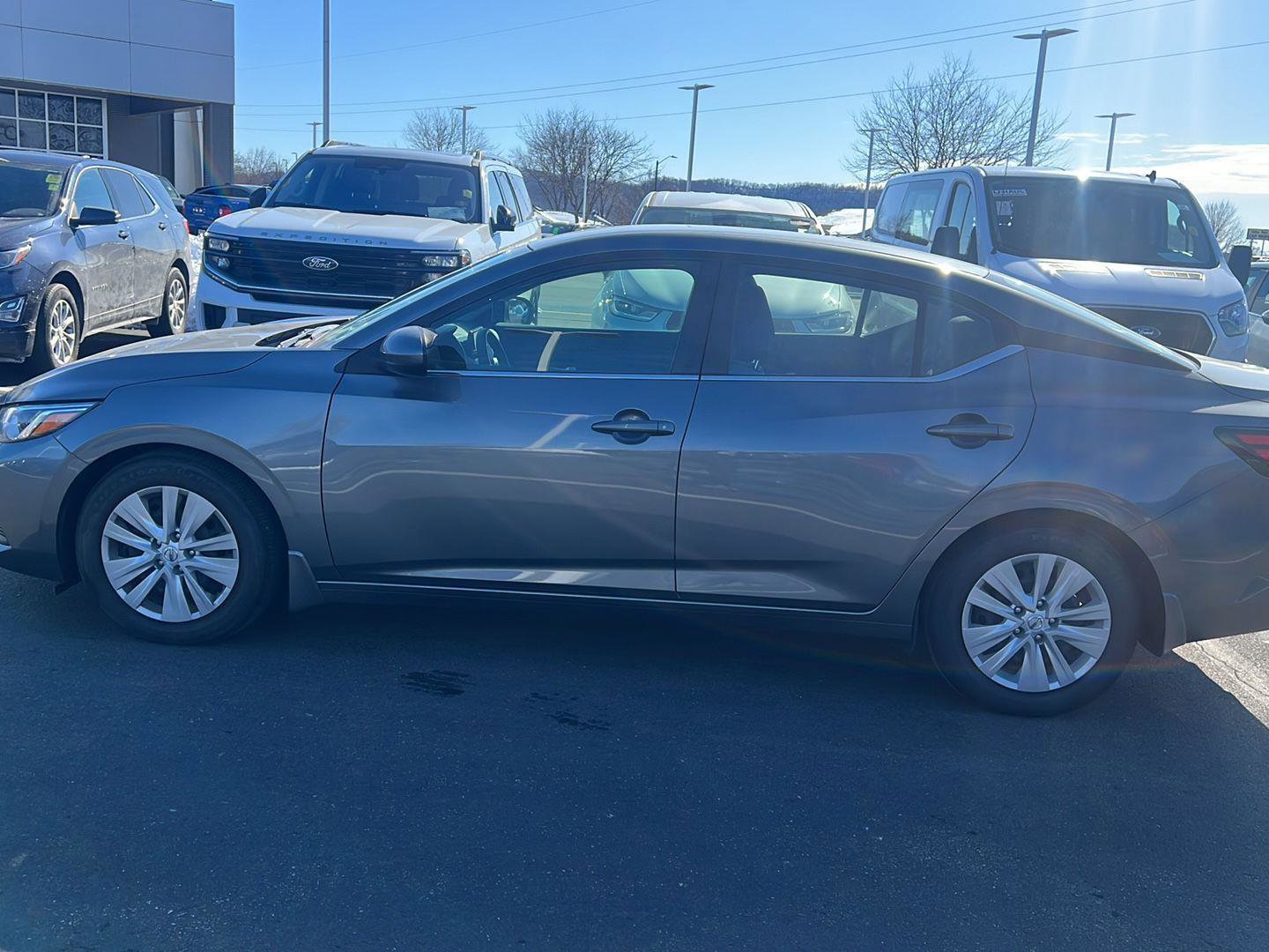 Used 2022 Nissan Sentra S image 9