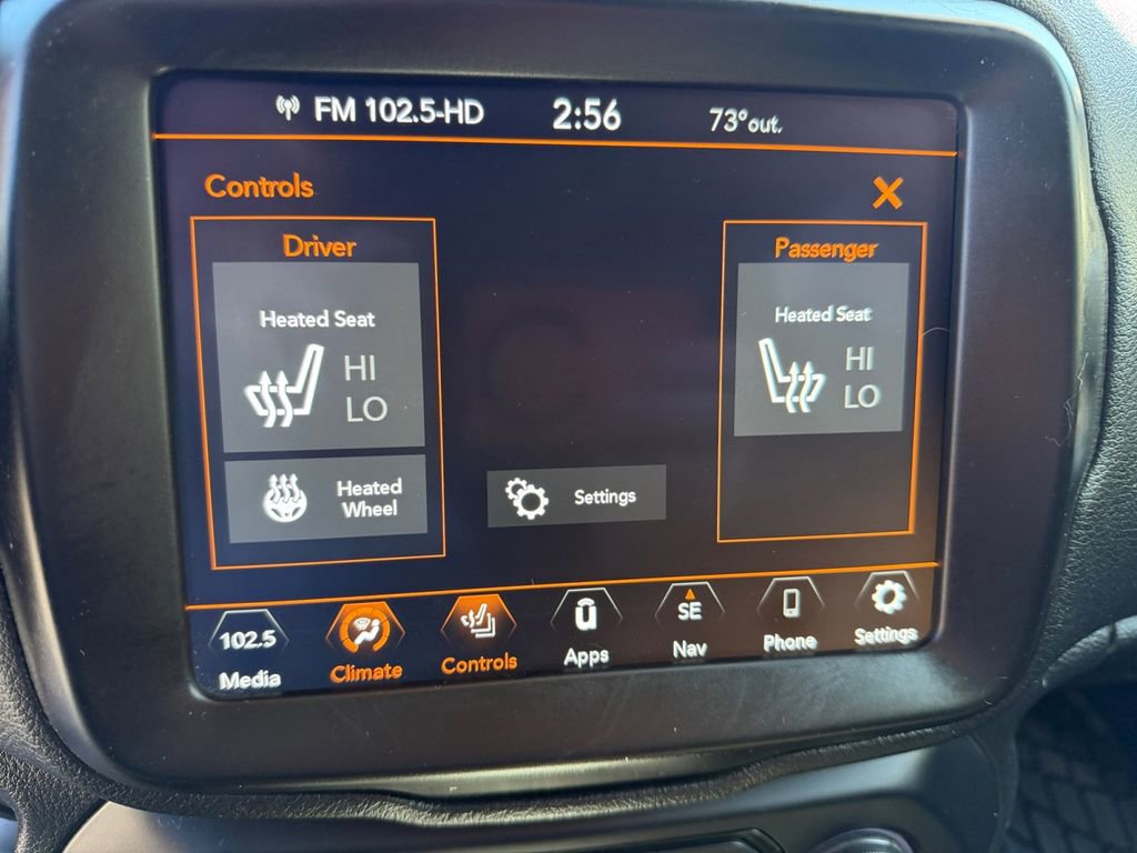 Certified 2021 Jeep Renegade Latitude w/ Sun & Sound Group AWD/4WD image 16