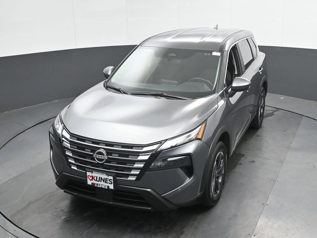 Used 2025 Nissan Rogue SV AWD/4WD image 34